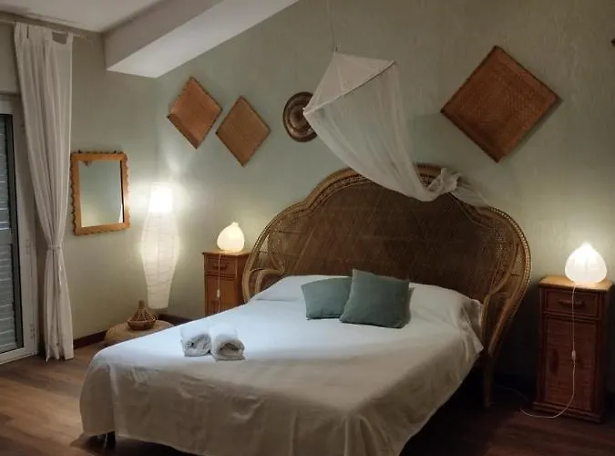 ヴィラ On The Edge Of Town