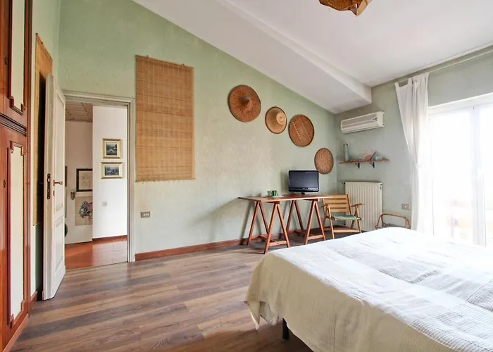 ヴィラ On The Edge Of Town ローマ