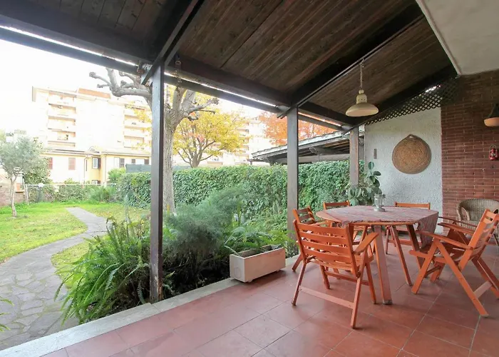 On The Edge Of Town * ローマ