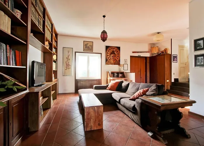 ヴィラ On The Edge Of Town