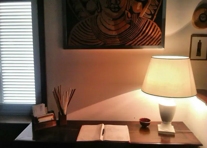 On The Edge Of Town * ローマ